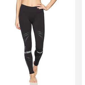 Alo Yoga Chakra Leggings Capri Black and White sz small